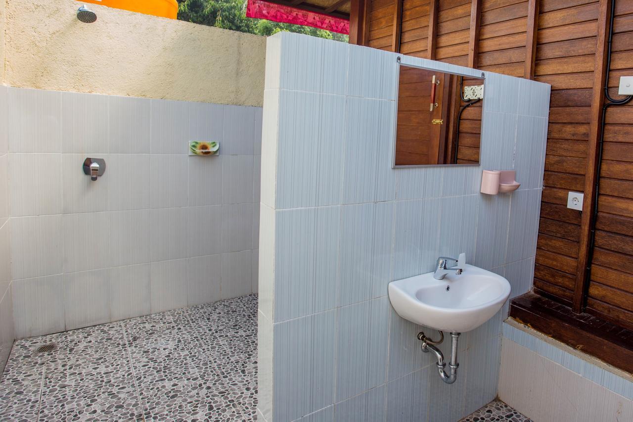 The Kubu221 Ceningan Lembongan Exterior foto